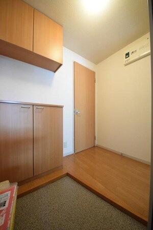 ライジングコートの物件内観写真